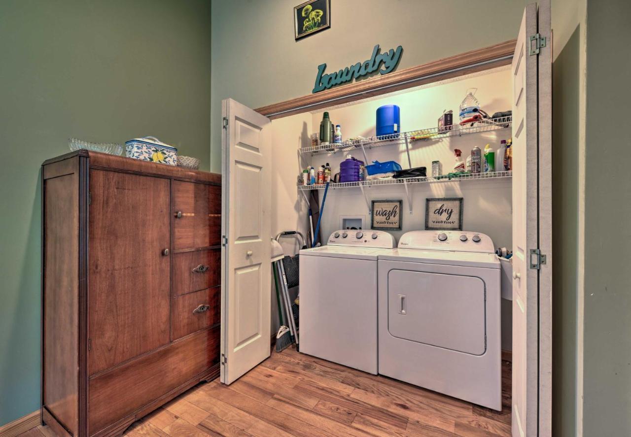 Charming Galax Retreat With Wraparound Deck! Βίλα Εξωτερικό φωτογραφία